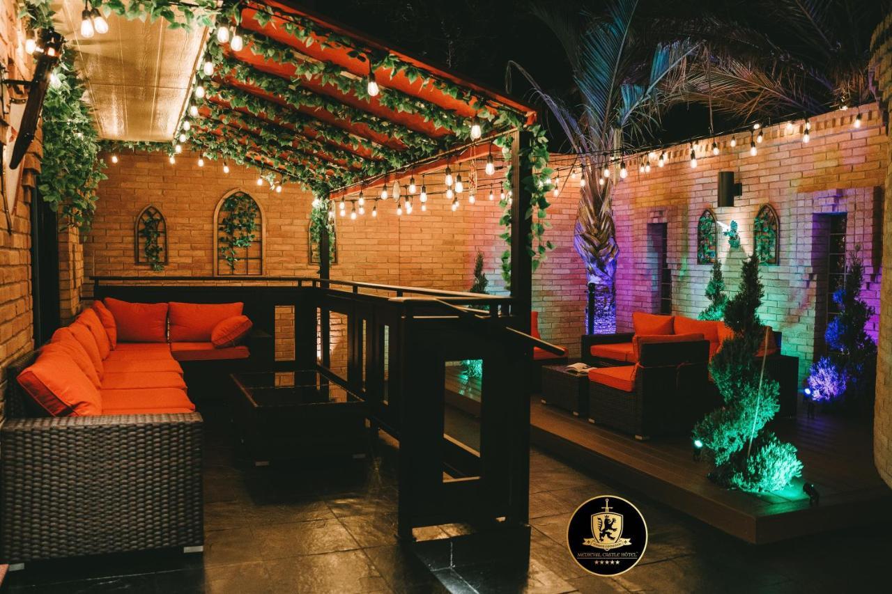 °MEDIEVAL CASTLE HOTEL MCALLEN, TX (United States) | BOOKED